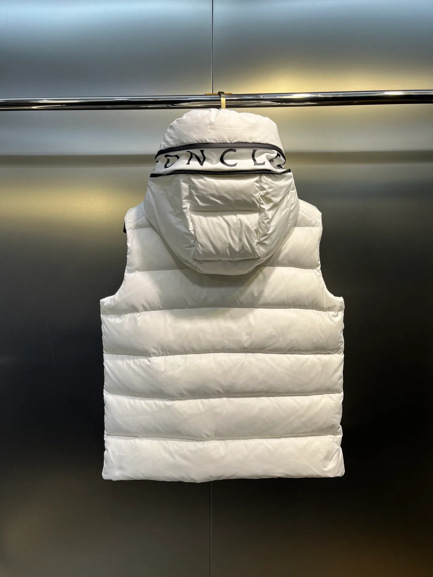 Moncler 25 🌟 ！ ！ 100% Breathable ， ！ 90% Rebound ， ！ ， ！ 、 ！ Versatile ：Black White Size：12345
